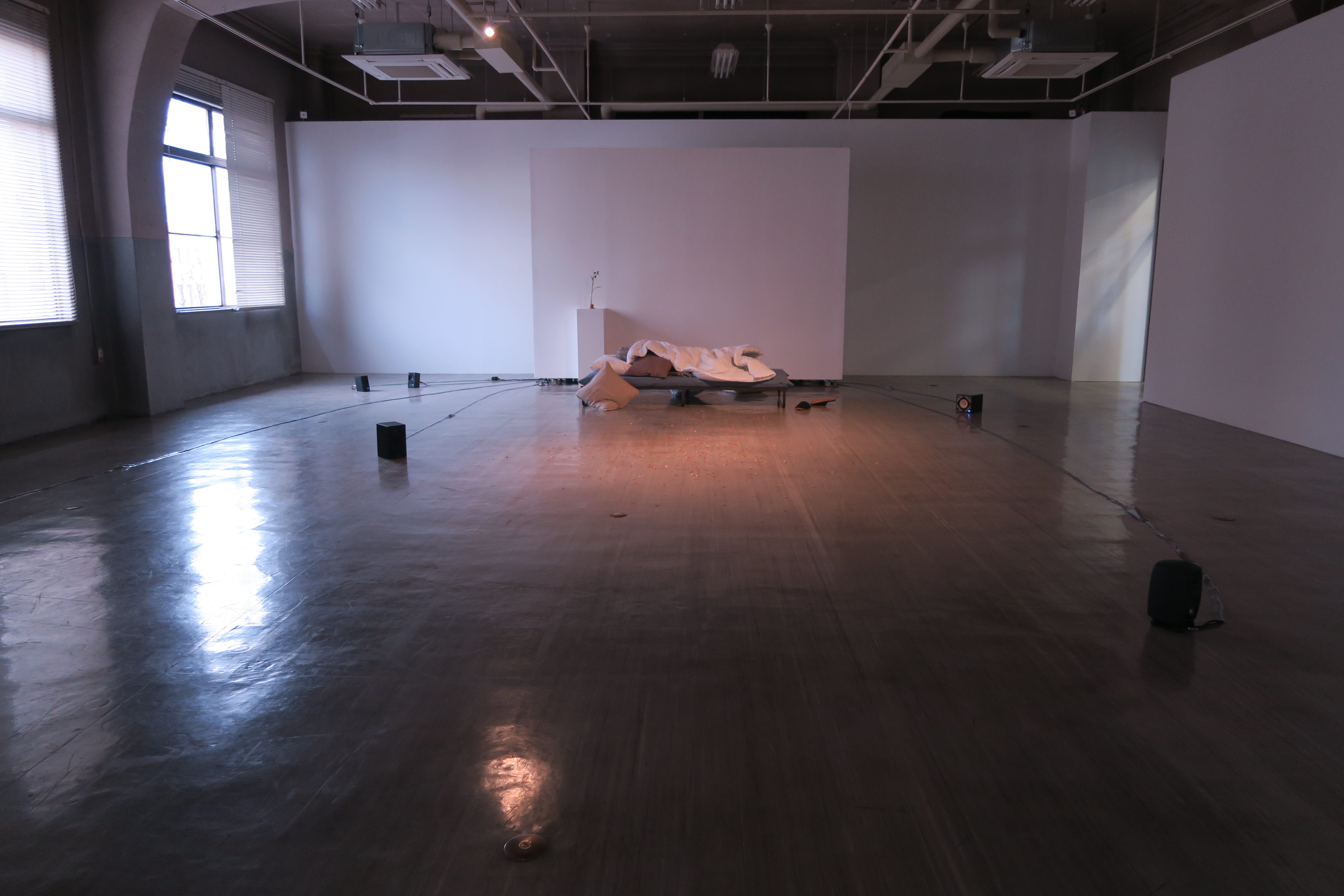 http://aichitriennale.jp/ala/project/item/IMG_0411.JPG